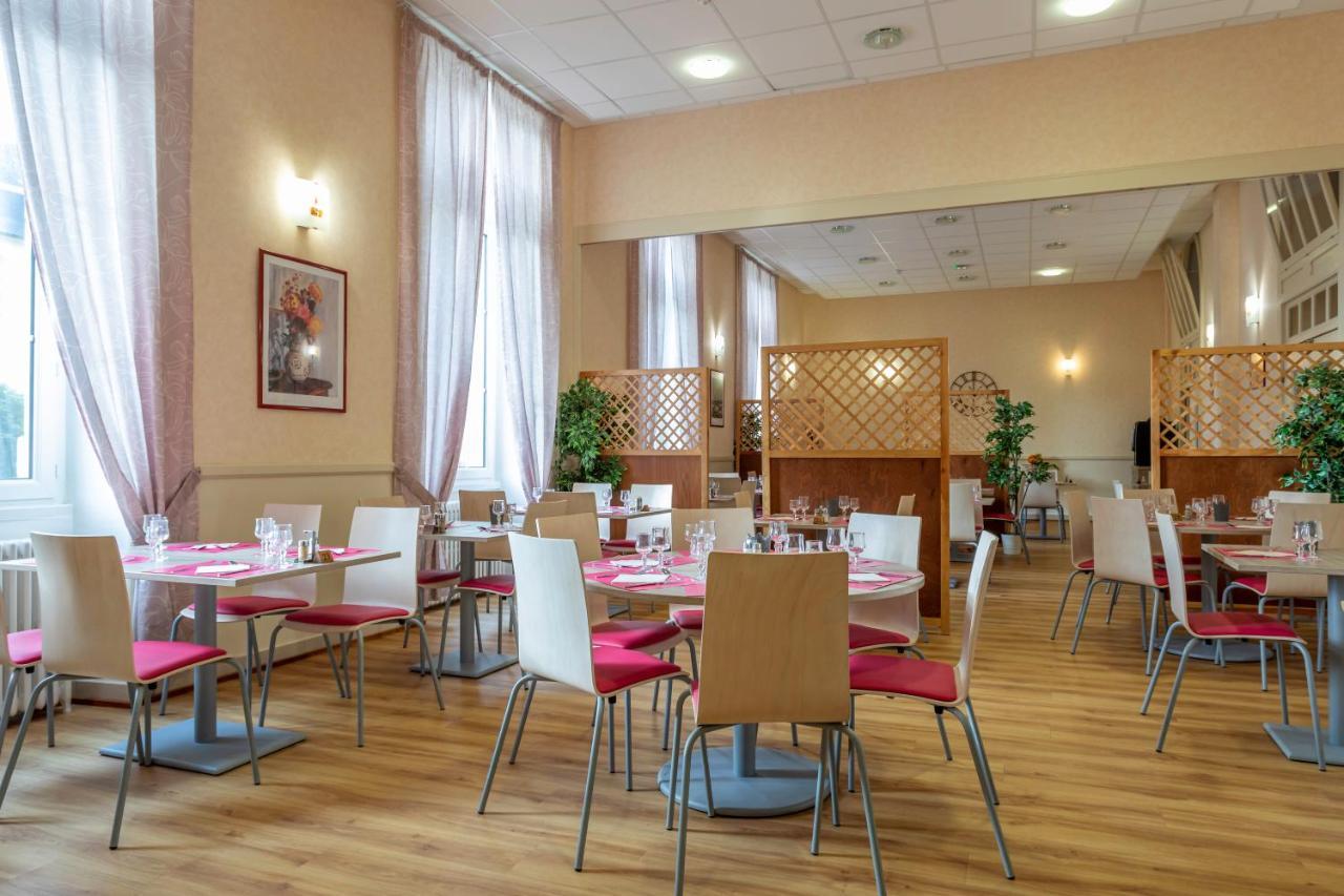 ホテルRelais Le Bocage Pontmain エクステリア 写真